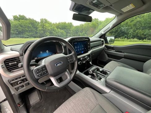 Used 2023 Ford F150 Lightning XLT AWD/4WD image 9