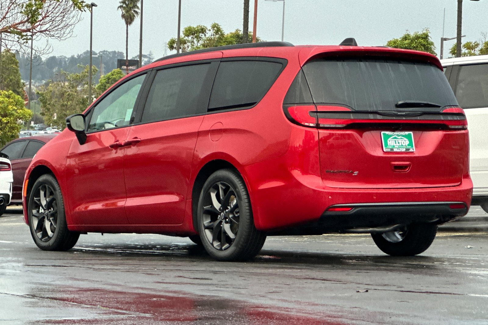 New 2026 Chrysler Pacifica Select w/ S Appearance Package FWD image 7