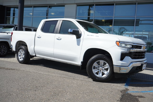 Used 2025 Chevrolet Silverado 1500 LT AWD/4WD image 1