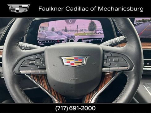 Used 2024 Cadillac Escalade ESV Premium Luxury AWD/4WD image 28