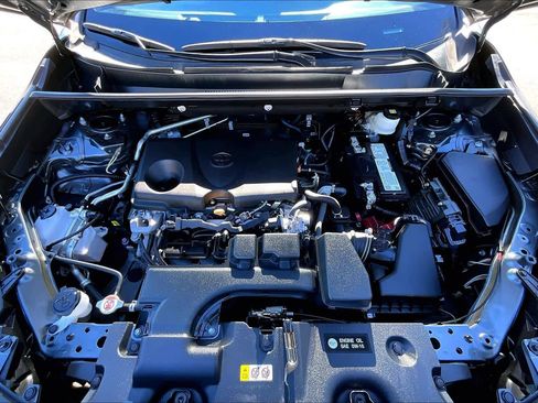 Certified 2022 Toyota RAV4 LE image 29
