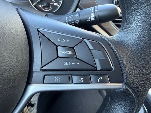 Used 2025 Nissan Altima 2.5 SV image 18