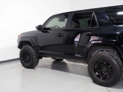 Used 2021 Toyota 4Runner TRD Off-Road Premium w/ Moonroof Package AWD/4WD image 44