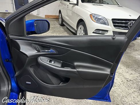 Used 2017 Chevrolet Volt Premier image 28