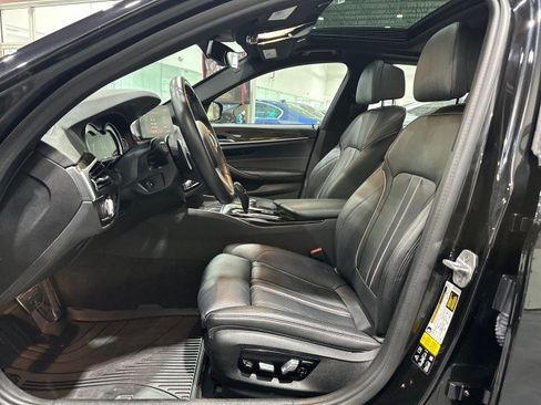 Used 2018 BMW 540i xDrive w/ M Sport Package AWD/4WD image 42
