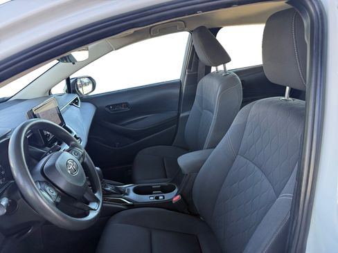 Used 2023 Toyota Corolla LE w/ Carpet Mat Package (TMS) FWD image 10