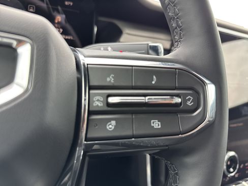 New 2025 GMC Acadia Elevation w/ Elevation Premium Package image 19