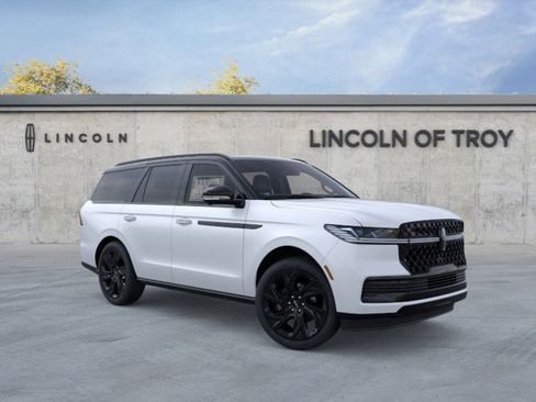 New 2025 Lincoln Navigator Black Label image 7