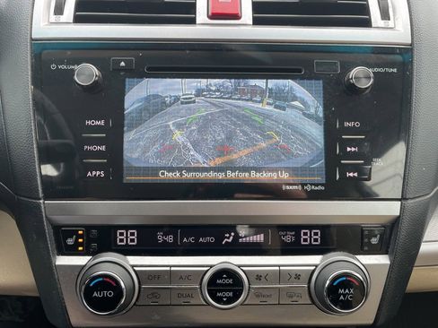 Used 2015 Subaru Legacy 2.5i Premium w/ Moonroof Package image 17