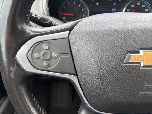 Used 2021 Chevrolet Traverse LT w/ LT Premium Package FWD image 10