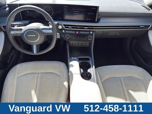 Used 2025 Hyundai Sonata SEL FWD image 22
