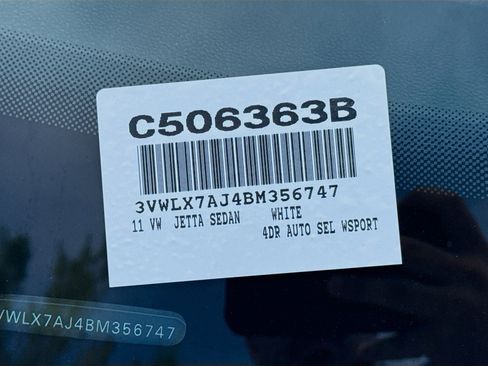 Used 2011 Volkswagen Jetta SEL image 37