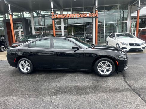 Used 2021 Dodge Charger SXT w/ Leather Interior Group RWD image 58