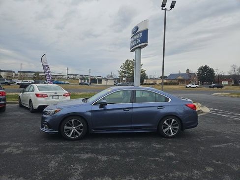 Used 2018 Subaru Legacy 2.5i Limited image 1