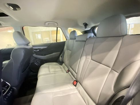 Used 2021 Subaru Outback Limited image 26