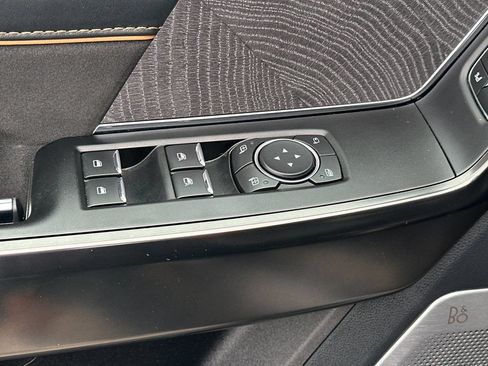 Used 2021 Ford F150 Platinum AWD/4WD image 13