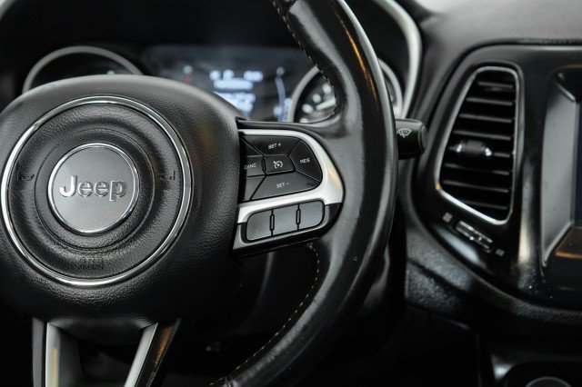 Used 2020 Jeep Compass Latitude AWD/4WD image 16