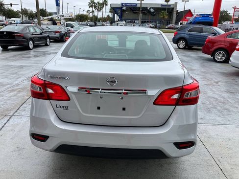 Used 2019 Nissan Sentra S FWD image 6