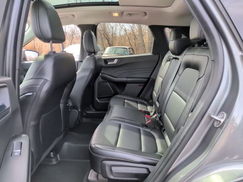 Used 2023 Ford Escape Platinum image 10