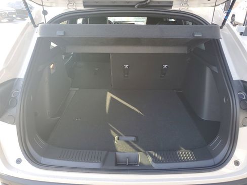 New 2026 Chevrolet Trax RS image 9