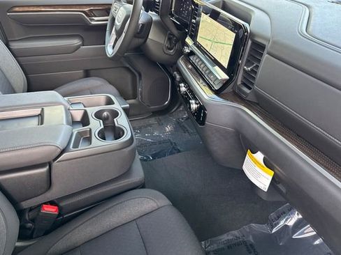 New 2026 GMC Sierra 1500 Elevation image 17