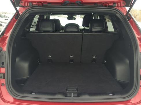 Used 2023 Jeep Compass Latitude image 23