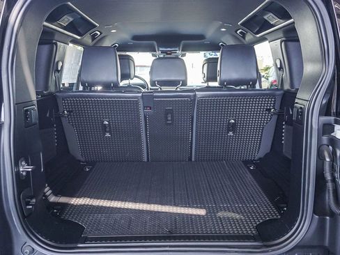 Used 2023 Land Rover Defender 110 S AWD/4WD image 25