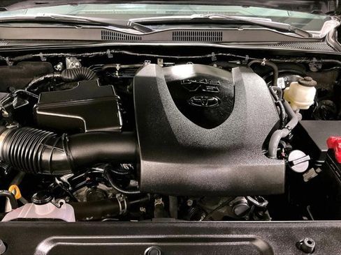 Used 2023 Toyota Tacoma Limited w/ Nightshade Package image 10