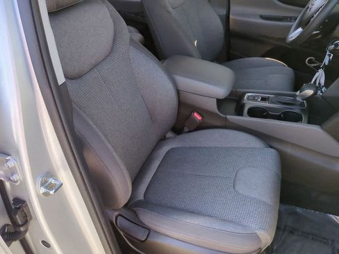 Used 2020 Hyundai Santa Fe SE image 22