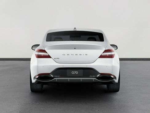 New 2026 Genesis G70 2.5T Prestige image 7