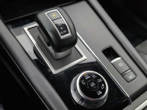 Used 2024 Mitsubishi Outlander SE image 31