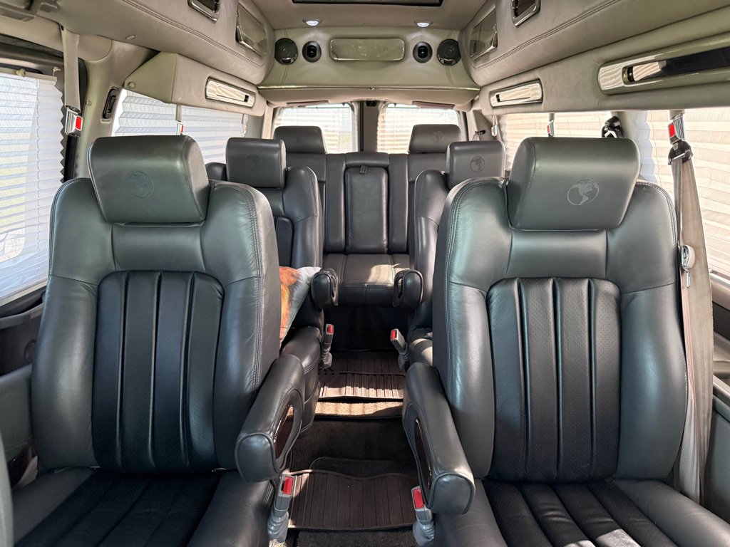 Used 2013 Chevrolet Express 2500 Extended RWD image 21