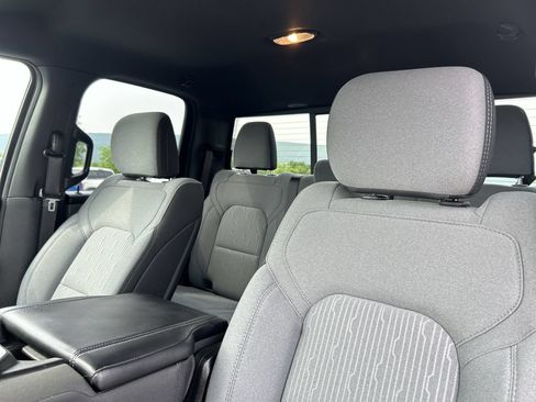 Used 2021 RAM 1500 Big Horn AWD/4WD image 23