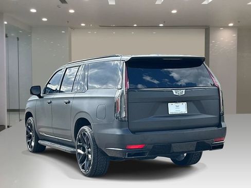 Used 2021 Cadillac Escalade ESV Sport w/ LPO, Illumination Package AWD/4WD image 3