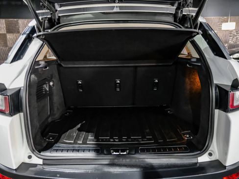 Used 2017 Land Rover Range Rover Evoque SE AWD/4WD image 52