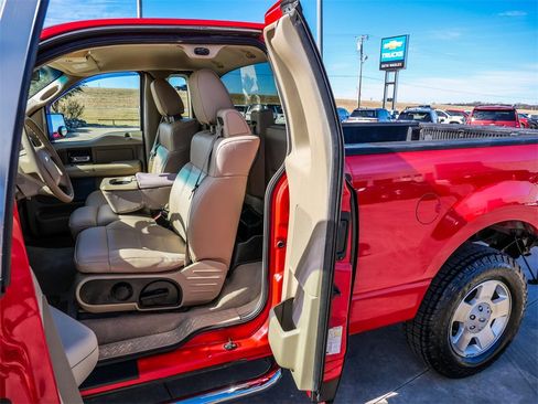 Used 2006 Ford F150 XLT image 19
