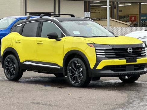 New 2026 Nissan Kicks SR image 9