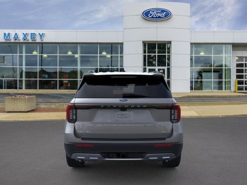 New 2026 Ford Explorer Active w/ Active Comfort Package AWD/4WD image 5