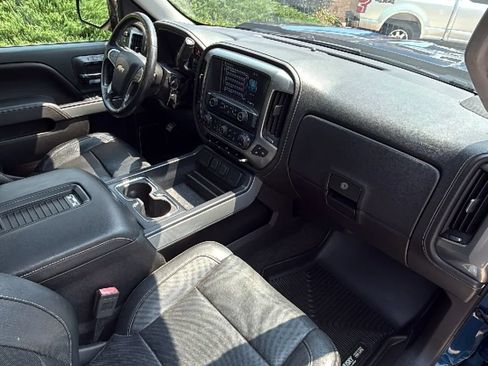 Used 2017 Chevrolet Silverado 1500 LTZ Z71 AWD/4WD image 32