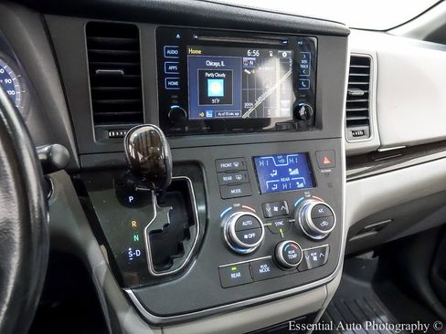 Used 2016 Toyota Sienna XLE w/ XLE Navigation Package AWD/4WD image 25