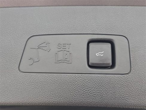 Certified 2021 Lincoln Corsair Reserve w/ Elements Package image 33