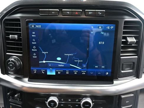 Used 2022 Ford F150 Lariat w/ Equipment Group 502A High image 18