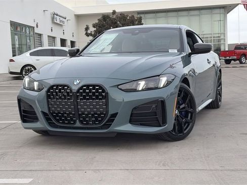 New 2026 BMW 430i Coupe w/ M Sport Package RWD image 3