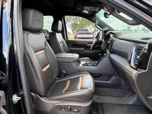 Used 2024 GMC Sierra 2500 AT4 w/ Technology Package AWD/4WD image 16