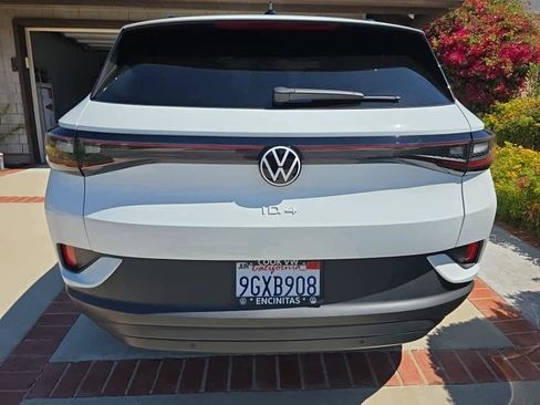 Used 2023 Volkswagen ID.4 Pro RWD image 9