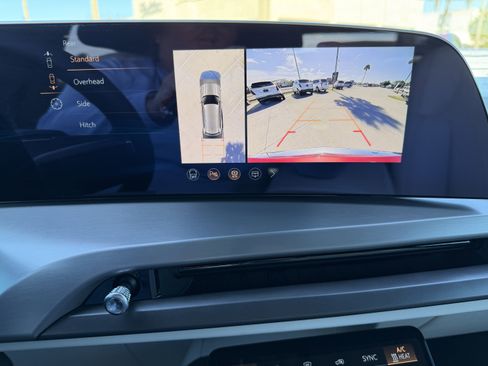 New 2026 Cadillac Vistiq Luxury AWD/4WD image 24