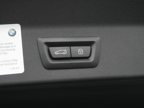 Used 2024 BMW X3 sDrive30i w/ Premium Package w/ZPA RWD image 32