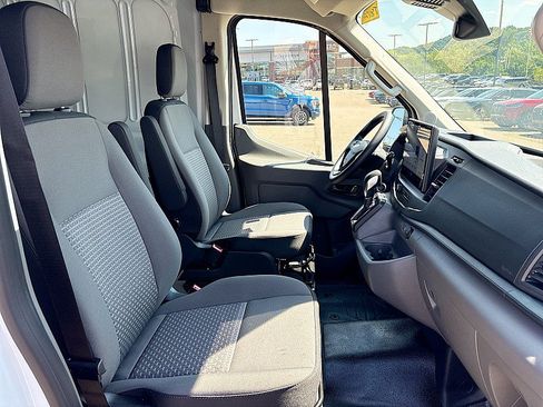 New 2026 Ford Transit 250 148 Medium Roof RWD image 23