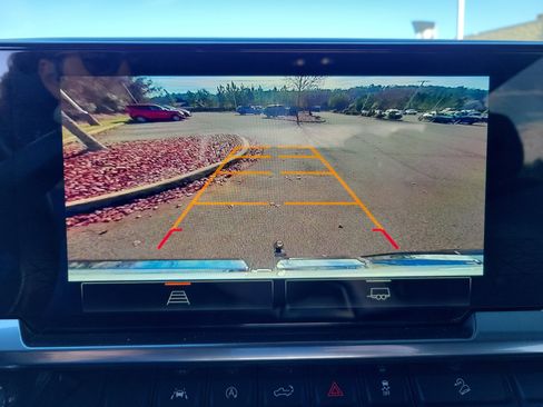 Used 2023 GMC Sierra 1500 Elevation image 10