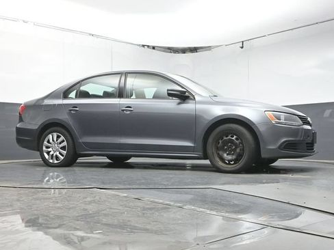 Used 2014 Volkswagen Jetta SE FWD image 31